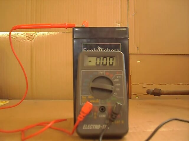 multimeter at 0.00 reading