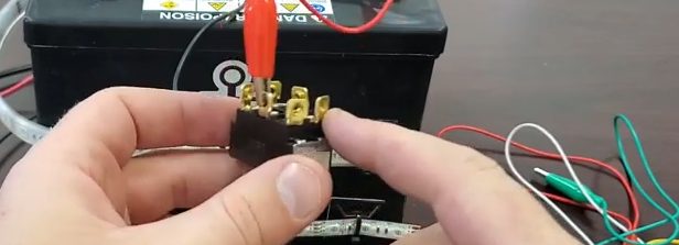 connecting the green and red wires