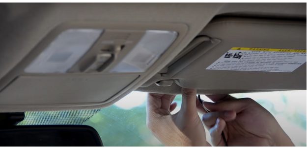 pull out the car's headliners