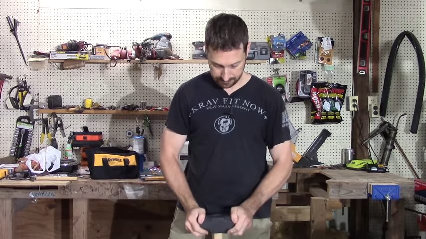 drive the head tightly on the Wood handle