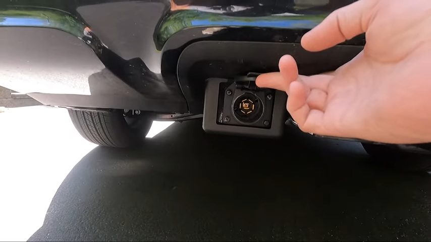 checking the 7-pin plug