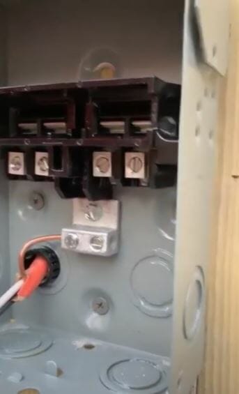 connecting the ground wires