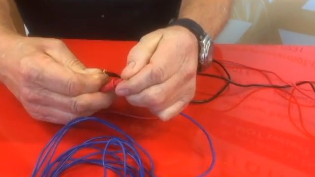 multimeter red and black probes