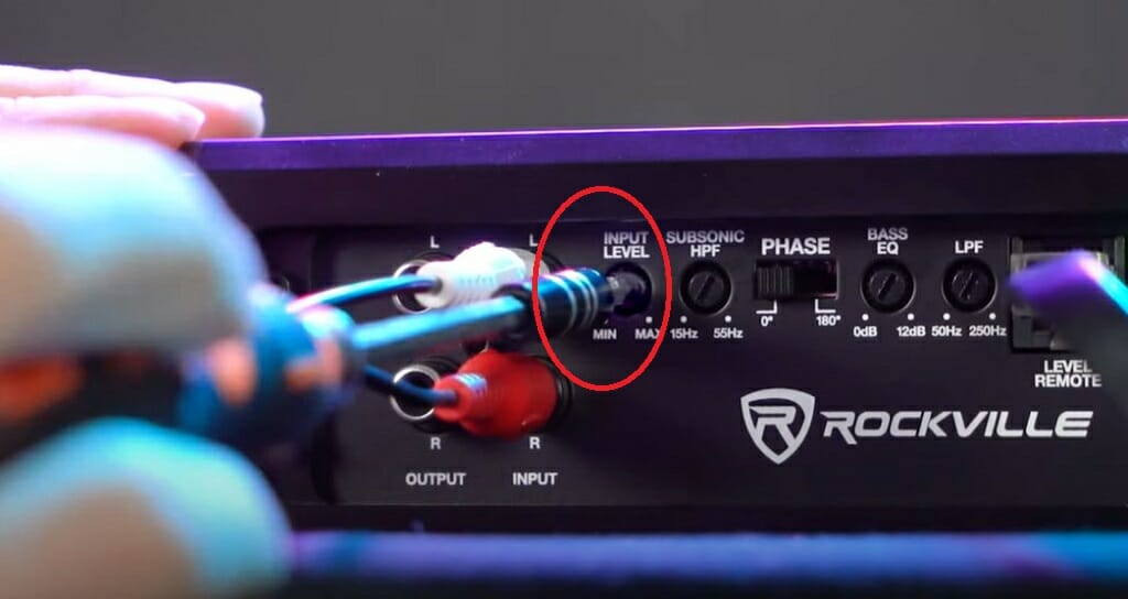 adjusting the input level