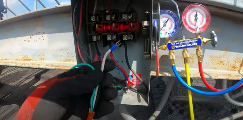 connecting wires to power supply box