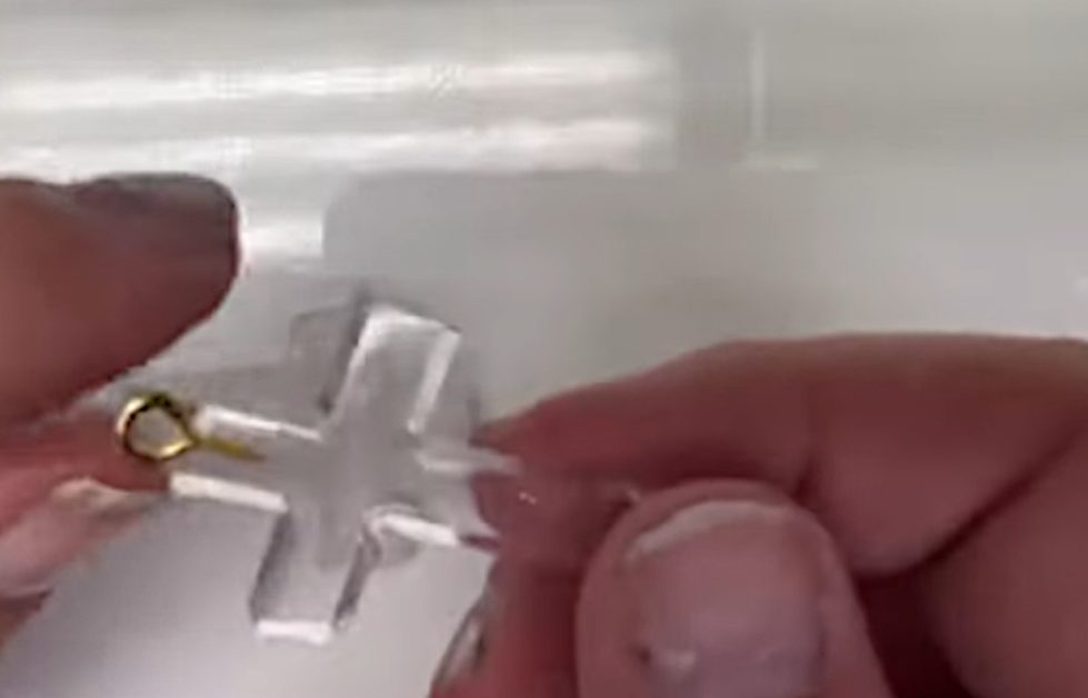 eyelet screw set in the mould