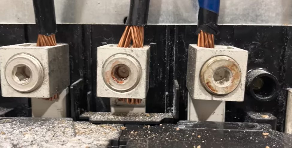 loose breaker panel wires