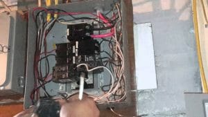 How to Wire a Double Pole Breaker for 110 Volts (5 Easy Steps)