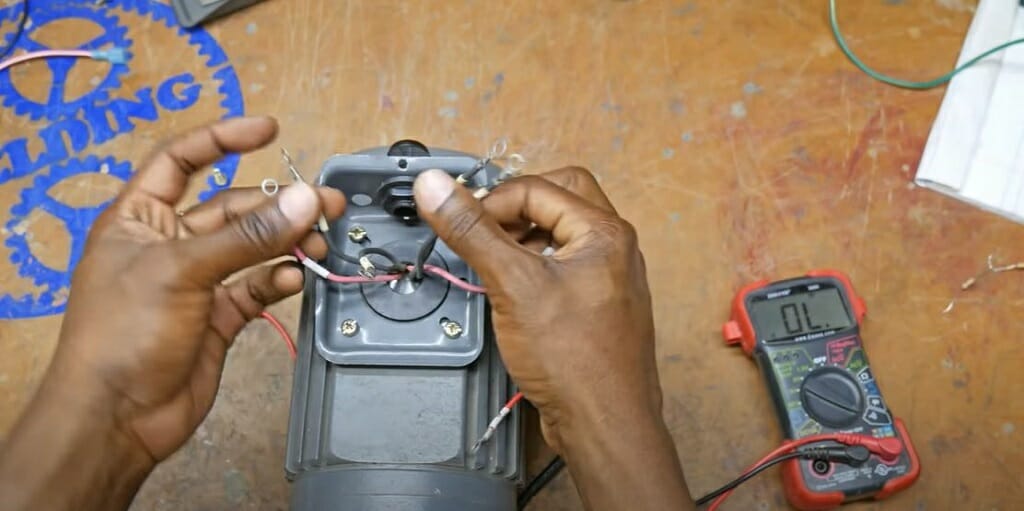 loosening the wire of the motor