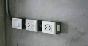 How to Test a 240v Outlet (3-Step Guide)