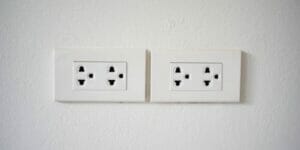 How to Wir GFCI Outlet with Multiple Outlets (Guide)
