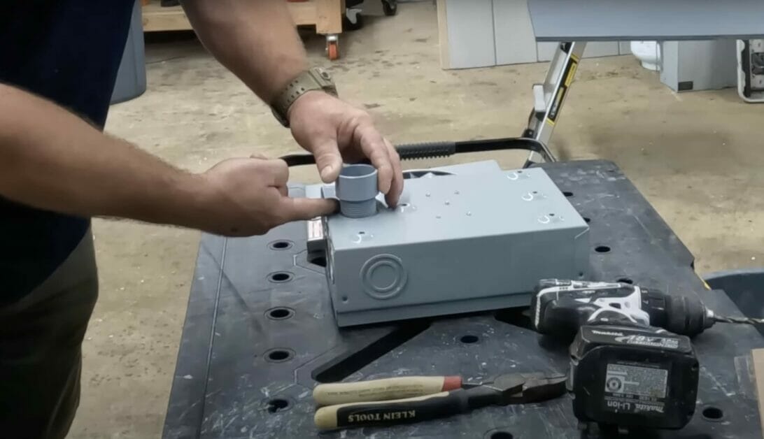 What Size Wire for 100 Amp Service (Wiring Guide)