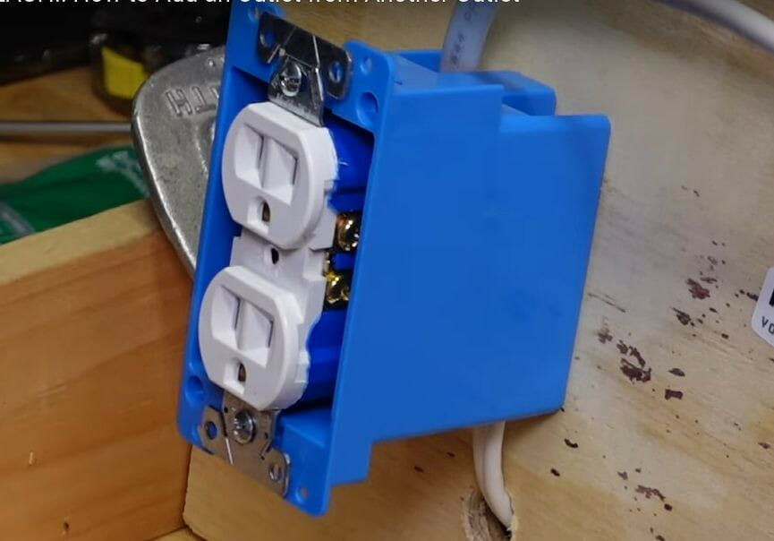 Outlets Wire Insert How to Wire an Outlet from Another Outlet (2 Methods & Steps)