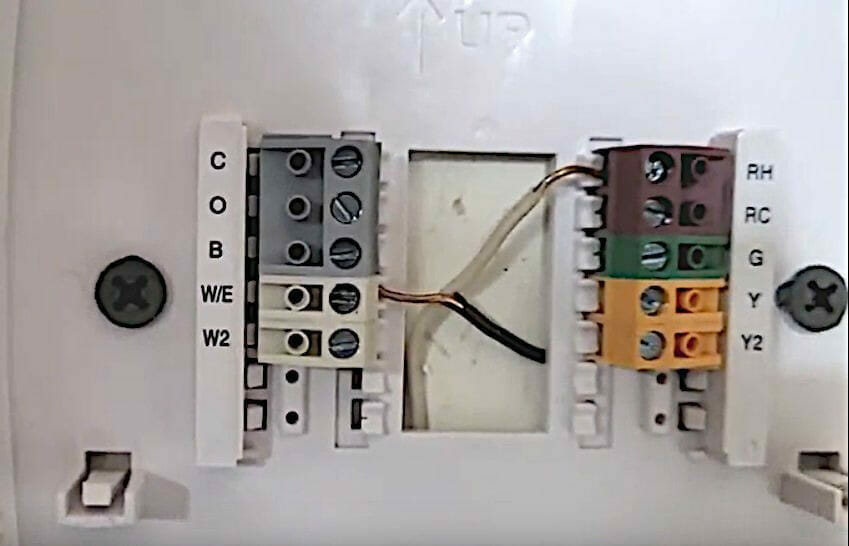 A closer look at the thermostat wiring terminals