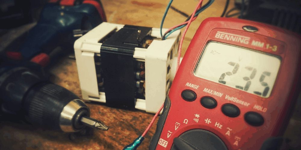 Test Battery with Multimeter