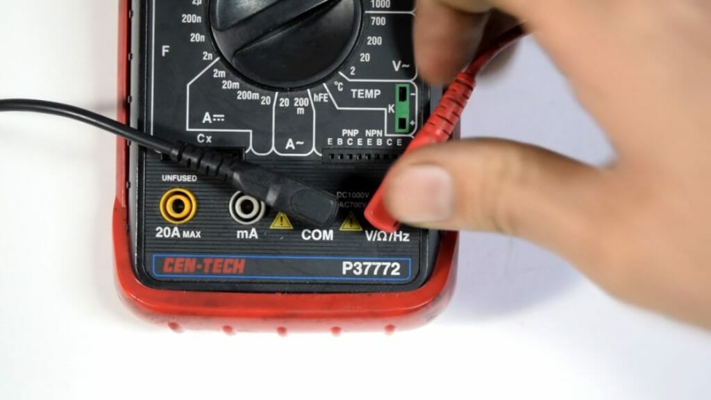 connecting the multimeter probes