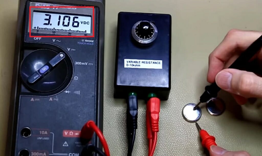 multimeter reading at 3.106 vdc when watch battery is being tested