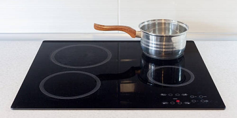 electric stove with a casirole