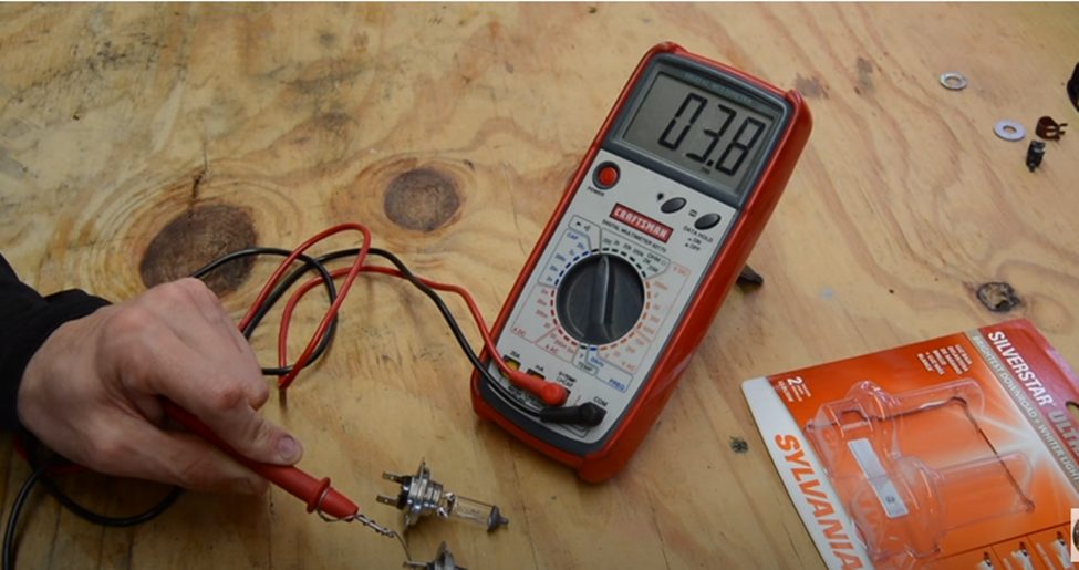 @ddurb testing the headlight bulb with a multimeter at 03.8v reading