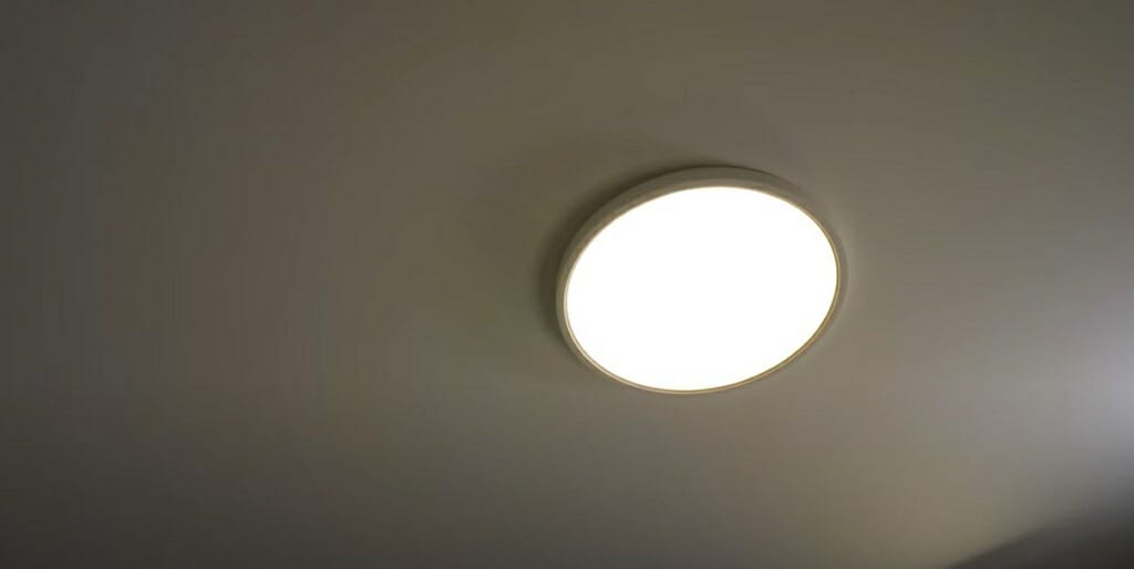 light fixture in ceiling