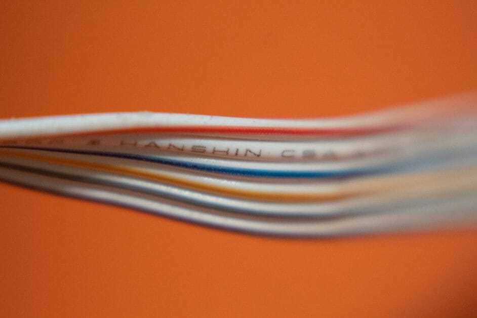 stripe wires with label in orange background