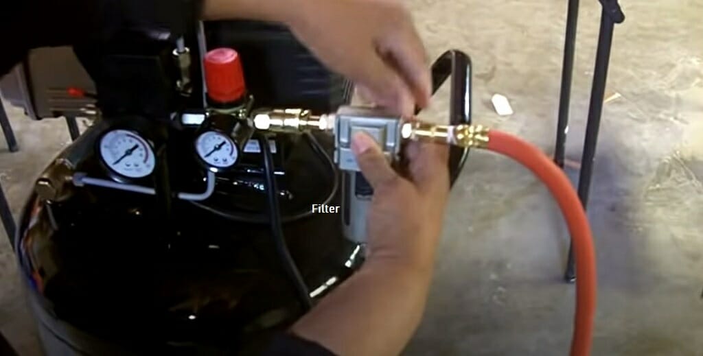 connect the hose to the air hammer