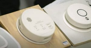 How to Install Smoke Detector Without Drilling (6 Steps)