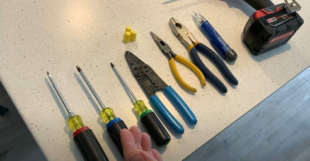 screw and cutter tools
