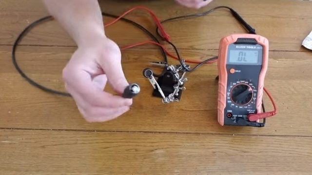 coaxial cable tested by multimeter