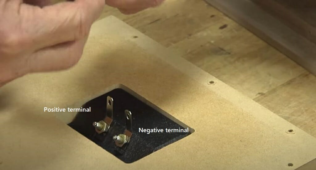 positive and negative terminal of a speaker
