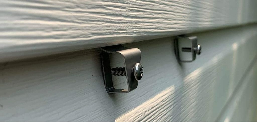 vinyl siding clips when attached