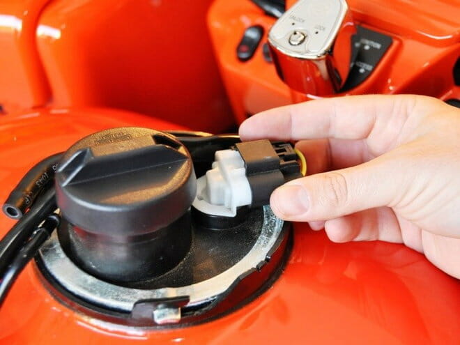 close button of an electric fuel pump