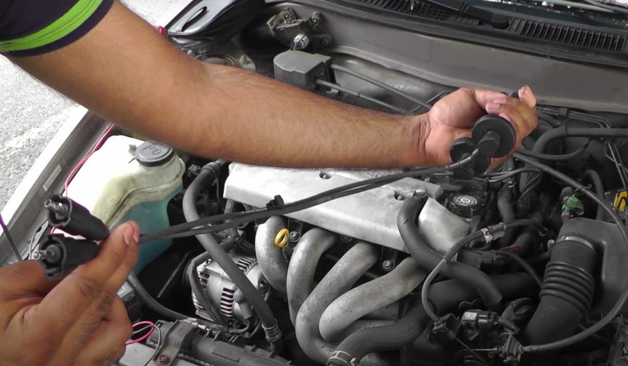 How to Connect Spark Plug Wires to Distributor