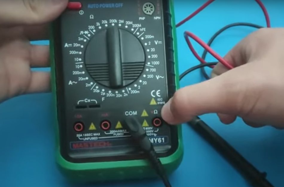 connecting the leads of the multimeter