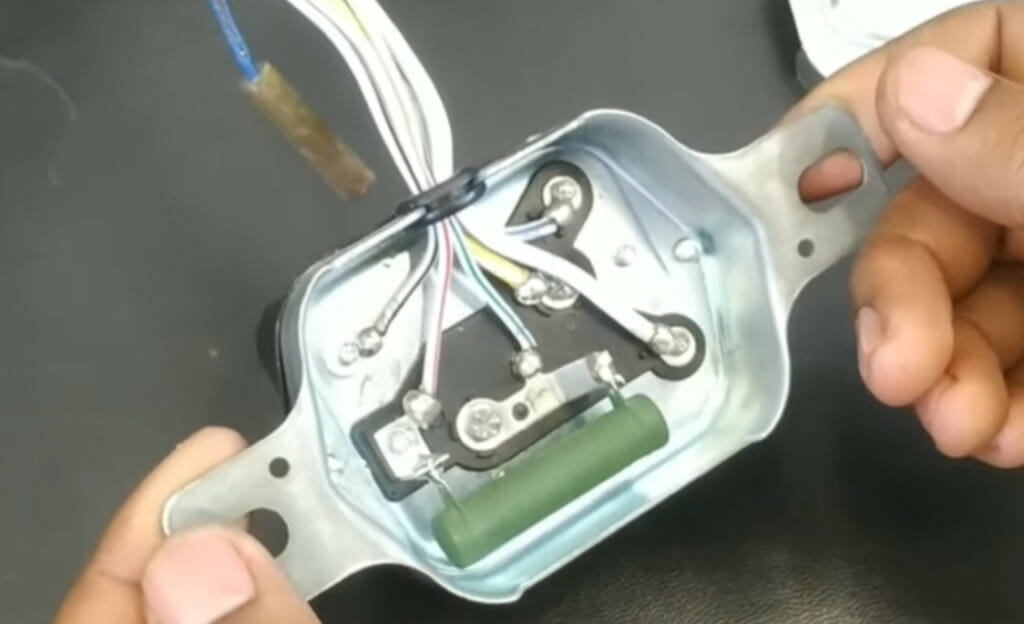 opening the voltage regulator’s socket