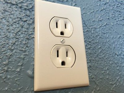 2-prong outlet on wall zoom