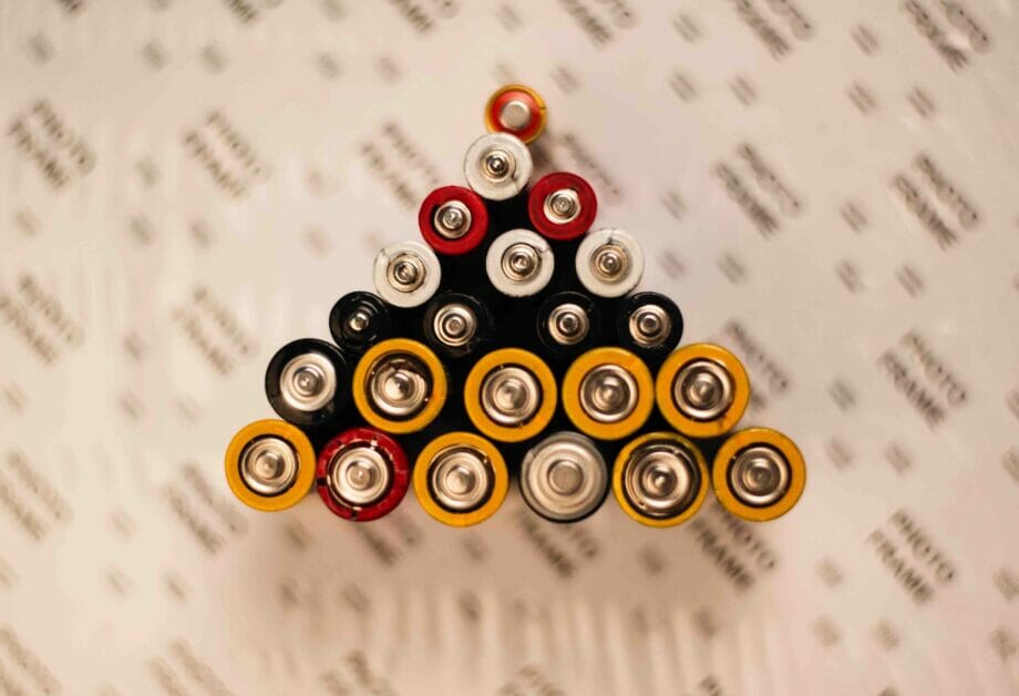 smaller voltages of batteries arranged in a triangular form