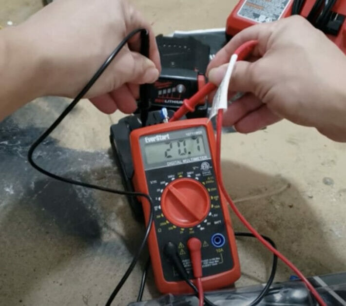 the voltage of a good battery when tested in a multimeter