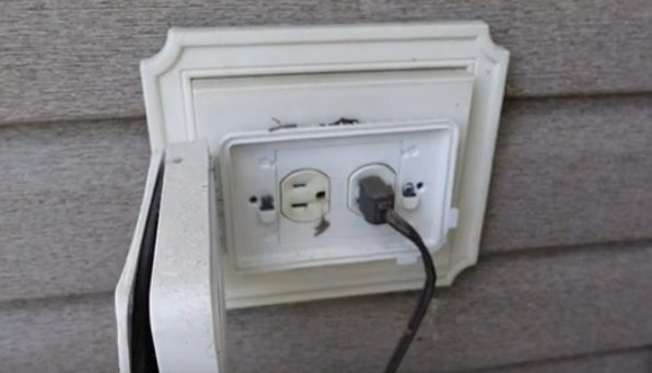 a power outlet no reset button