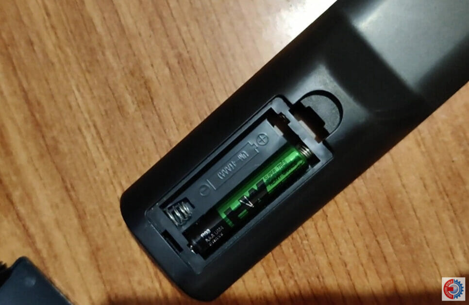 aaa battery in a remote control