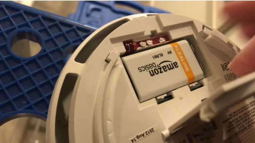 amazon alkaline battery inserted in a smoke detector