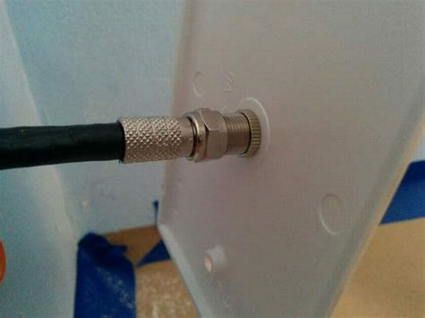 connecting coax cable to coax outlet
