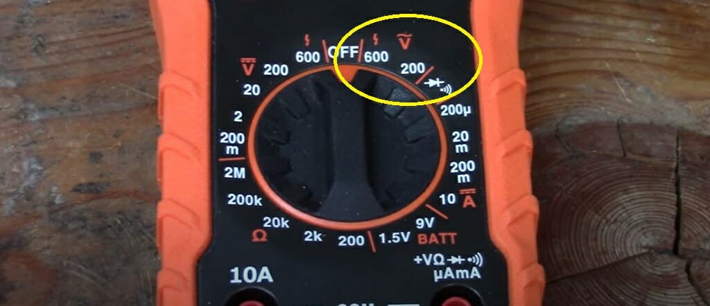 setting up the multimeter to AC volts settings