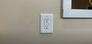 Which is Line and Load on Outlet?(Easy Identification Guide)