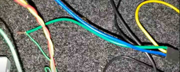 Green wire of DVD player connected to the green wire of relay switch